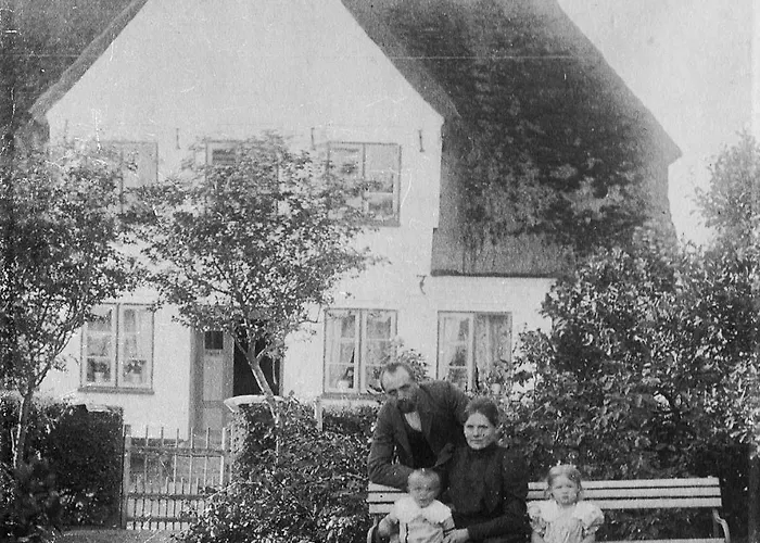 Mollehusets Bed & Breakfast 3*